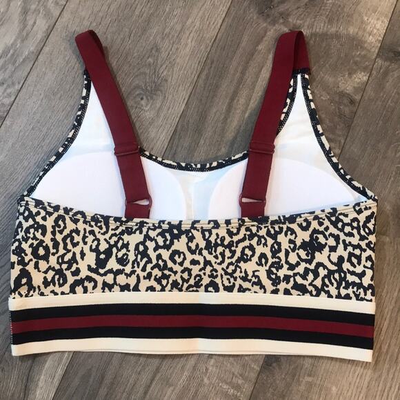 NWT  Leopard Sports Bra Size Small - Picture 2 of 4